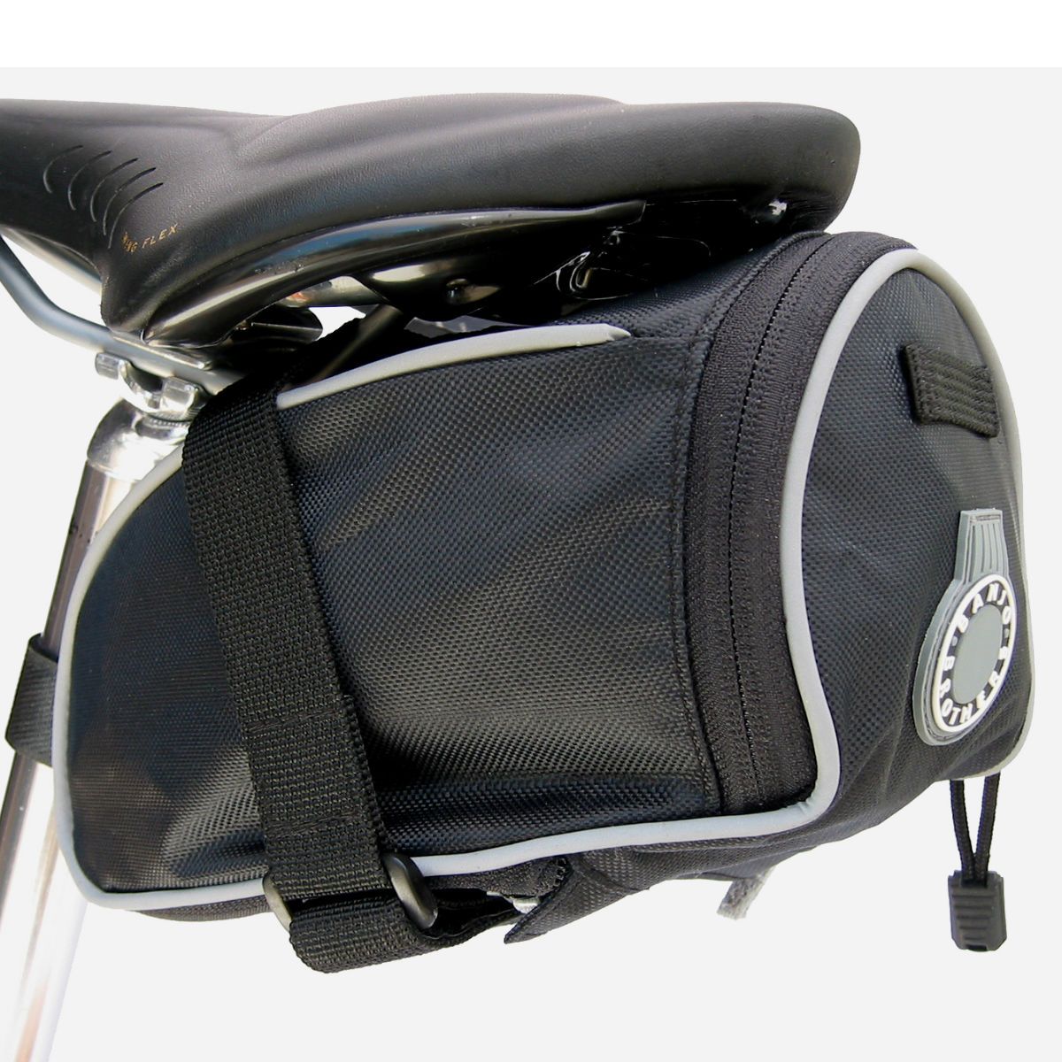 Banjo Brothers Minnehaha Canvas Barrel Saddle Bag - Black | Tree